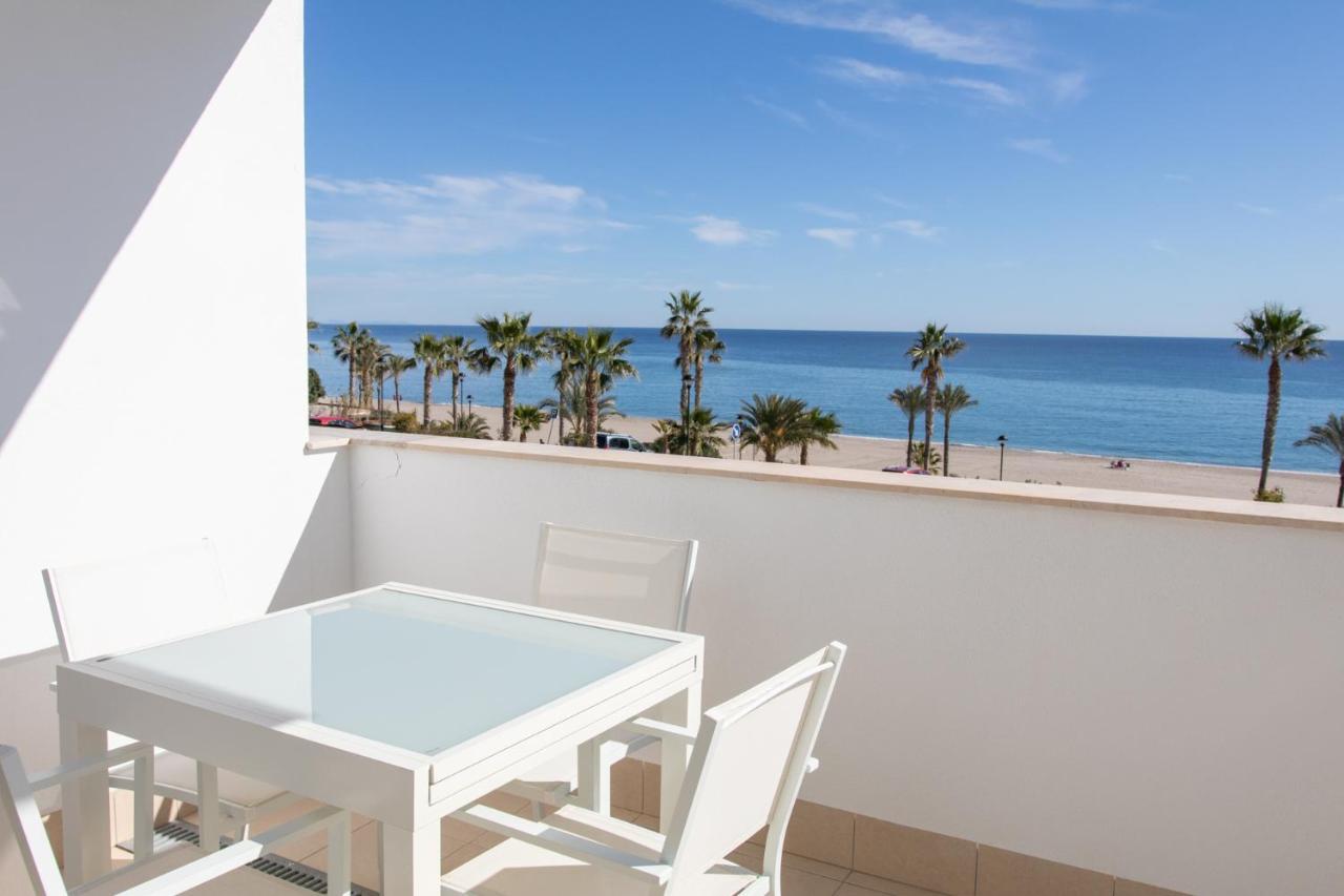 Precioso Apartamento Frente A La Playa Con Piscina Мохакар Екстериор снимка